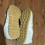 VEJA  Rio Branco Low Top Snea Women’s Size 9 Tan/White Color Photo 6