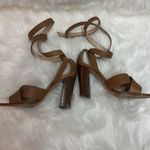 Club Monaco  tan leather wrap heels Size6.5  A21 Photo 8