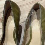 Pelle Moda Pointed Toe Kitten Heel Women’s 6 Green Photo 2