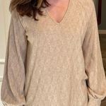 cupio Cupid size large Cream sweater with a comfortable fit #cream #knitwear Photo 1
