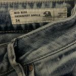 Bullhead Denim Co. Mid Photo 2