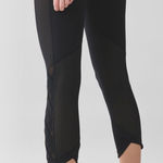 Lululemon  Var-City Crop Black /‎ Pretty Prism Multi Photo 0