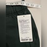 Lululemon  NWT Scuba Mid Rise Oversized Fleece Joggers Forest Green Size XS Photo 10