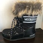Women’s Black Monaco Low Moon Boot Size US 7 Photo 5