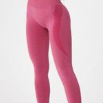 NVGTN Crimson Contour Seamless Leggings Photo 0