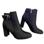 Unisa  Boots Womens Size 8.5 Black Ankle Booties Block Heel Side Zip Buckle Photo 1