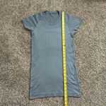 Lululemon  blue Swiftly Tech short sleeve tee size 6 Photo 9