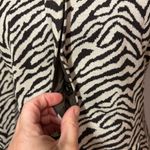 Doncaster Zebra animal print tailored fit jacket black white size 4 Photo 2