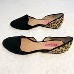 Betsey Johnson Black Suede Animal Leopard Slip Ons Flats Shoes
COCOH Size 6 Photo 5