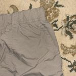 Columbia  Moss Green Cargo Pockets Shorts Relaxed Fit Lightweight Nylon Photo 1