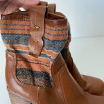 Arizona Jeans Arizona Jean Co.‎ women’s patterned fabric heeled ankle boots — size 7.5 Photo 8
