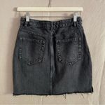 H&M  Black Denim Mini Skirt Sz 6 - Raw Hem
Grunge Style High Waisted Photo 1
