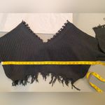 Zaful , Black Sweater,‎ Off the Shoulder, Cropped, Distressed, one Size. Photo 3