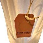 Grace & Emma White Top nwt Size M Photo 6