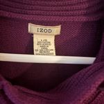 IZOD  woman's size large sweater vest.‎ Button at top. Rib cable knit. Photo 2