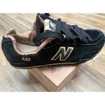 New Balance  442 Black Suede Plaid Lining Sneakers Women's Size 6 Used‎ Photo 4