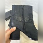 Vionic  CARNELIA ANKLE BOOTS OILED NUBUCK EMBOSSED DETAILING HEEL BLACK SZ9.5 US Photo 3