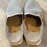 OluKai Pehuea Women's Classic Lightweight Slip Photo 2