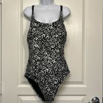 Hurley  Black & White Racerback Primal Wave UPF 50+ Swimsuit Size XXL EUC #1717 Photo 3