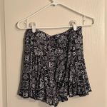 ZARA Black & White Printed Flow Short Photo 1