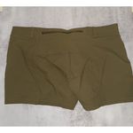The North Face Women's Paramount Trail Hiking Shorts, Military Olive, 14 Regular Photo 8