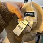 EXPRESS NWT  Beige Linen Blend Paper Bag Shorts Photo 3