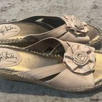 Life Stride NWB  Womens Floral Wedge Slide Size 9 Beige Photo 0