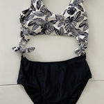 Island Soul EUC |  women’s‎ one piece cutout swimsuit — large Photo 0