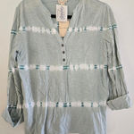 Hem & Thread  V-neck Sage Tie-Dye Top Roll 3/4 Sleeves Photo 0