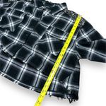 Originality Black White Plaid Cropped Raw Hem Oversize Flannel Top – Large Photo 5
