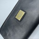 Kenneth Cole Black Leather Full Zip Wallet Gold Hardware Classic Womens Photo 3