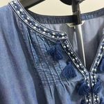 NWOT John Mark Embroidered V Photo 3