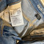 American Eagle  Mom‎ Jean Mid Wash High Rise Distressed Denim Size 4 Photo 6