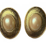 Vintage Paolo Gucci Gold Tone Oval Clip Photo 0