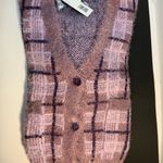 99 Jane Street Women’s V Photo 3