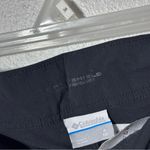 Columbia Women Omni Shield Hiking Black Shorts Size 4W 10L Photo 2