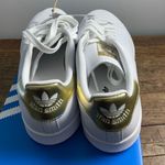 Adidas Stan Smith sneakers in a white and gold metallic NIB 7.5 Photo 3