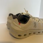 On Cloud Cloud Runners Women's 10 Gray Photo 1