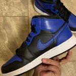 Jordan 1 Royal Blue Mid Photo 0