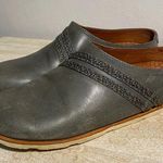 Chacos Chaco Castlerock grey leather slip on mules. Sz 7.5. Harper caribou Photo 0