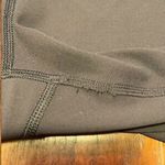 Lululemon Women’s  Black Crop Leggings Sz 8 Photo 9