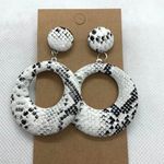 Black & White Snakeskin Earrings Photo 0