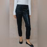 Bella Dahl  - Chelsea Luxe Pocket Jogger - Black Photo 1