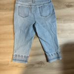 Chico's  14P So Slimming Girlfriend Slim Crop‎ Capri Light Wash Embroidered Jeans Photo 6