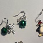 Lot Of 4 Pierced Dangle Drop Earrings Christmas Holiday Mix Penguin Snowman Etc Photo 2