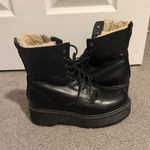 Steve Madden  Betty Boots Combat Size 8 Fleece Lined Photo 0