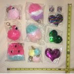 W Puffed Heart Reversible Sequins Keychain Changes From Blue To Green Photo 3