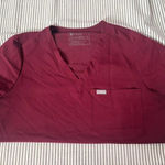 FIGS  Top Scrub Photo 0