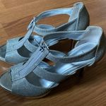 Fioni  formal dress shoes size 7 with 3 1/2 inch heel​​​ Photo 2