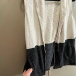 Talbots T by Black and Cream Sleeveless Vest color block pockets large Photo 1